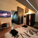 Maison 3 Chambres, Jacuzzi, Billard, Sauna, Air Soccer Apartament *