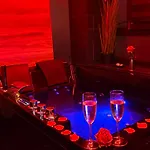 Apartamento Maison 3 Chambres, Jacuzzi, Billard, Sauna, Air Soccer *