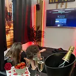 Apartamento Maison 3 Chambres, Jacuzzi, Billard, Sauna, Air Soccer