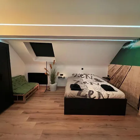 Lägenhet Maison 3 Chambres, Jacuzzi, Billard, Sauna, Air Soccer Verviers