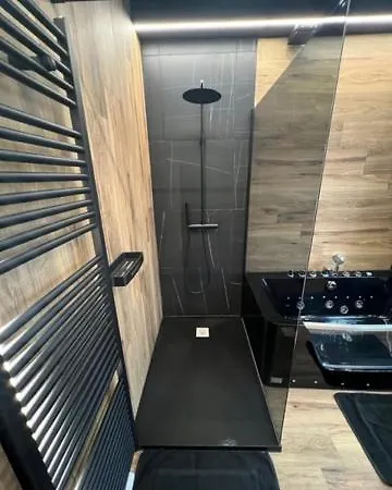 Aux Trois Univers Apartment Verviers