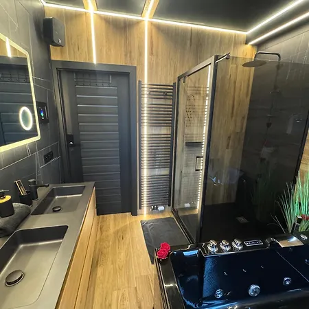 Maison 3 Chambres, Jacuzzi, Billard, Sauna, Air Soccer Appartement *
