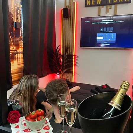 Appartement Maison 3 Chambres, Jacuzzi, Billard, Sauna, Air Soccer